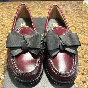 Weejuns by G.H. Bass Peeny loafers